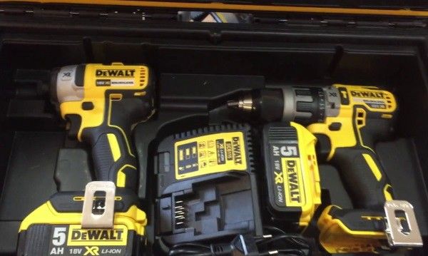 Набір електроінструменту DeWALT DCK266P2 n.7.21.3 фото