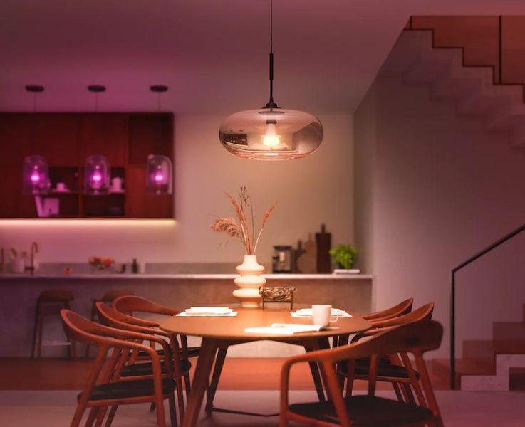 Світлодіодна лампа LED Philips Hue White And Color E27 1600Lm 13,5W ZigBee Bluetooth Apple HomeKit (929002471601) n.3.1.21.5 фото